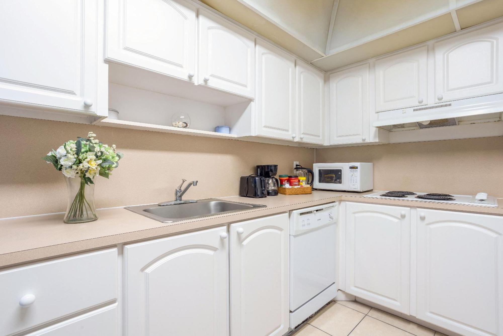 Modern 1 Bdr Oceanview With Direct Beach Access! Hollywood Exteriör bild