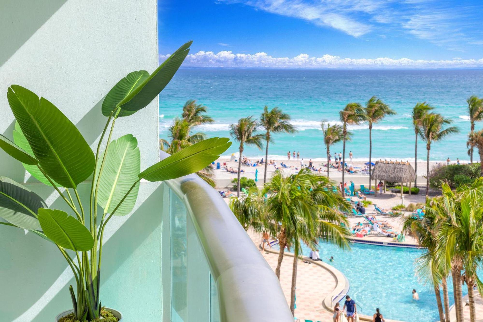 Modern 1 Bdr Oceanview With Direct Beach Access! Hollywood Exteriör bild